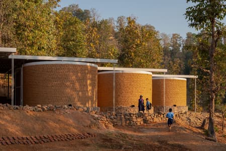 Hiwali School